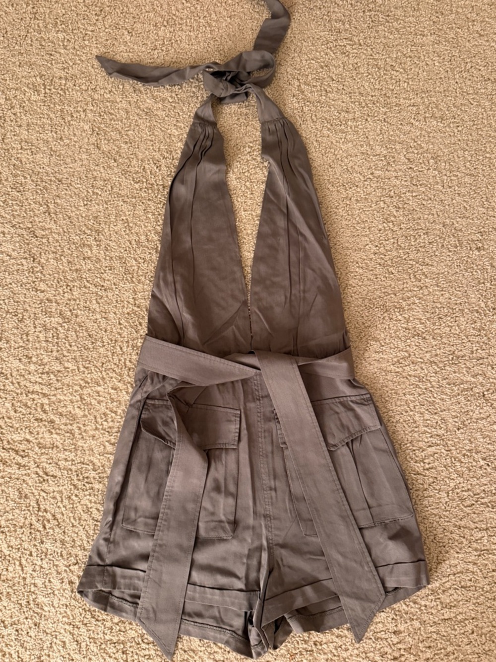 Nasty Gal Halter Romper with open back - Picture 3 of 5